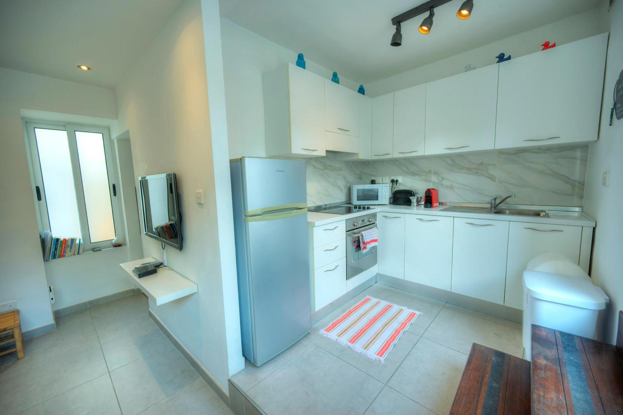 Seaview Sliema 30 Seconds To High Street & Ferry, 2X Double En-Suite Bedrooms, Modern Whole Traditional Townhouse, Kitchen, Living Area, & Roof Terrace 외부 사진